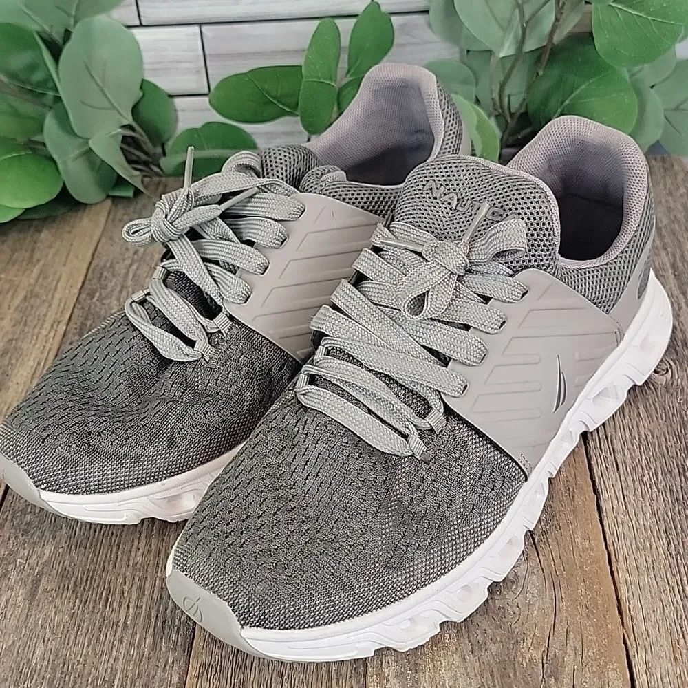 Nautica Men's casual sneakers Size 10